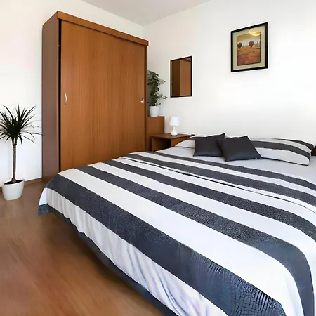 Melanie アパート ポレッチ